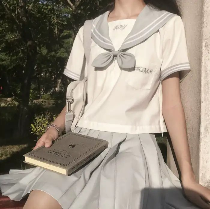 黑湖妖潭